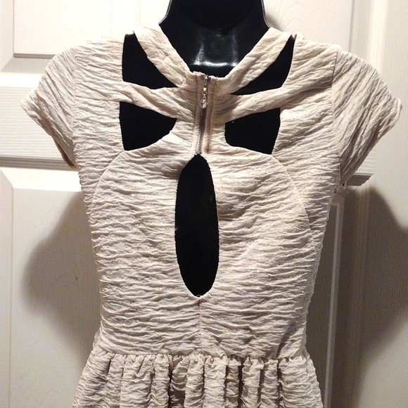 Kimchi Blue Dress M (junior) - Picture 5 of 7